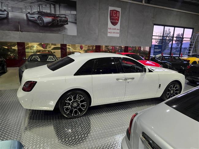2022 ROLLS-ROYCE GHOST BLACK BADGE SEDAN - $659,888.00 - Photo 16