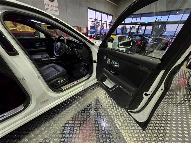 2022 ROLLS-ROYCE GHOST BLACK BADGE SEDAN - $659,888.00 - Photo 22