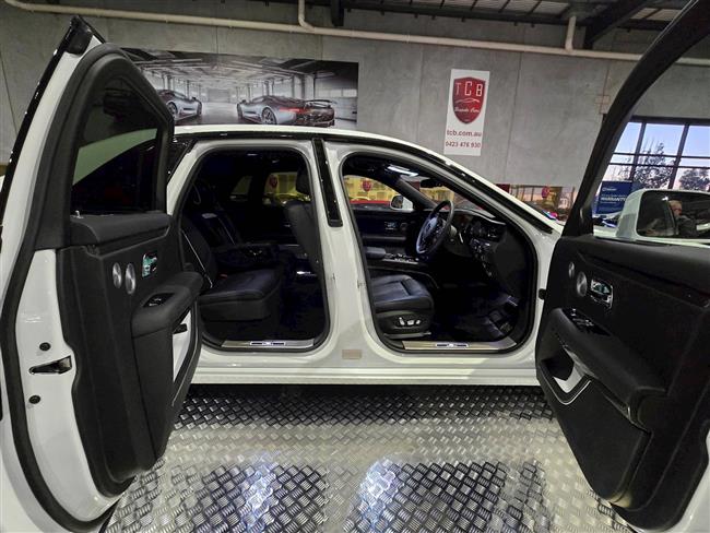2022 ROLLS-ROYCE GHOST BLACK BADGE SEDAN - $659,888.00 - Photo 23