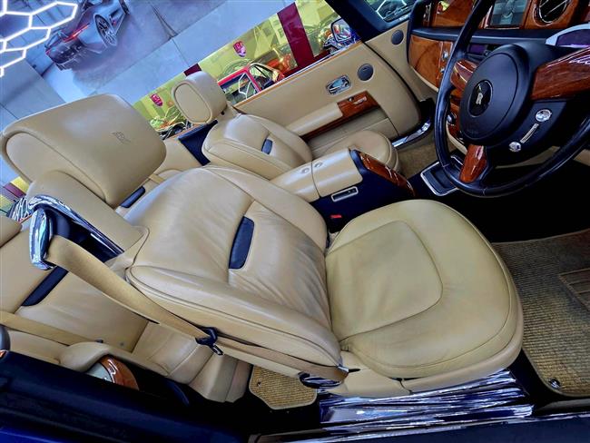 2008 ROLLS-ROYCE PHANTOM DROPHEAD CONVERTIBLE - $399,888.00 - Photo 13