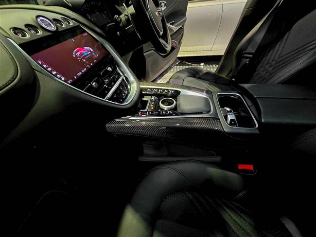 2022 ASTON MARTIN DBX WAGON - $278,888.00 - Photo 40