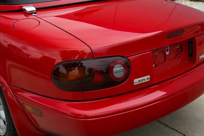 1990 MAZDA MX5 CONVERTIBLE - $49,888.00 - Photo 29
