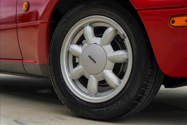 1990 MAZDA MX5 CONVERTIBLE - $49,888.00 - Photo 30