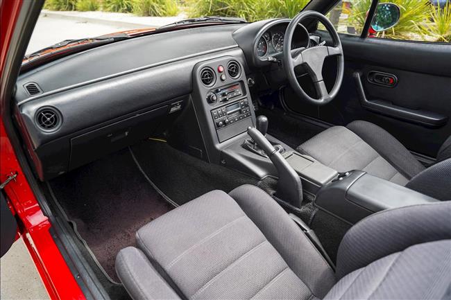 1990 MAZDA MX5 CONVERTIBLE - $49,888.00 - Photo 40