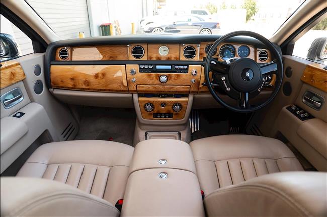 2005 ROLLS-ROYCE PHANTOM SEDAN - $269,888.00 - Photo 22